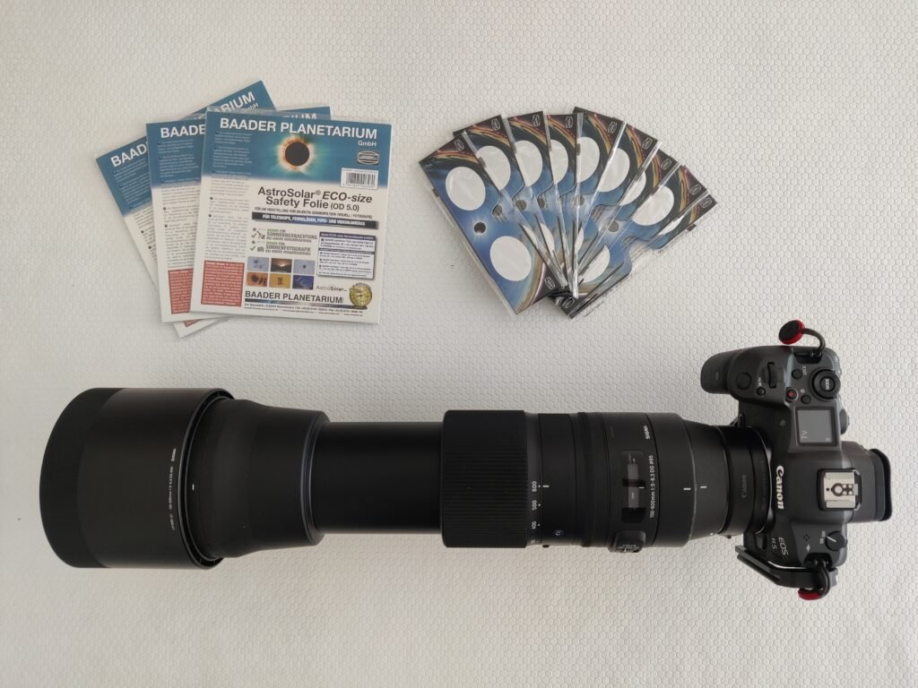 Canon EOS R5 com Sigma 150-600mm e filtro solar Baader Planetarium AstroSolar, preparado para fotografar o eclipse solar total de 2026